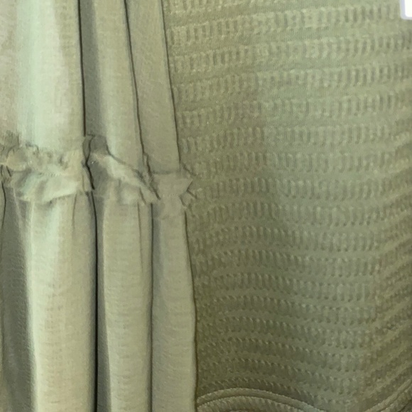 BALLOON-SLEEVE SMOCKED TOP - Picture 9 of 9